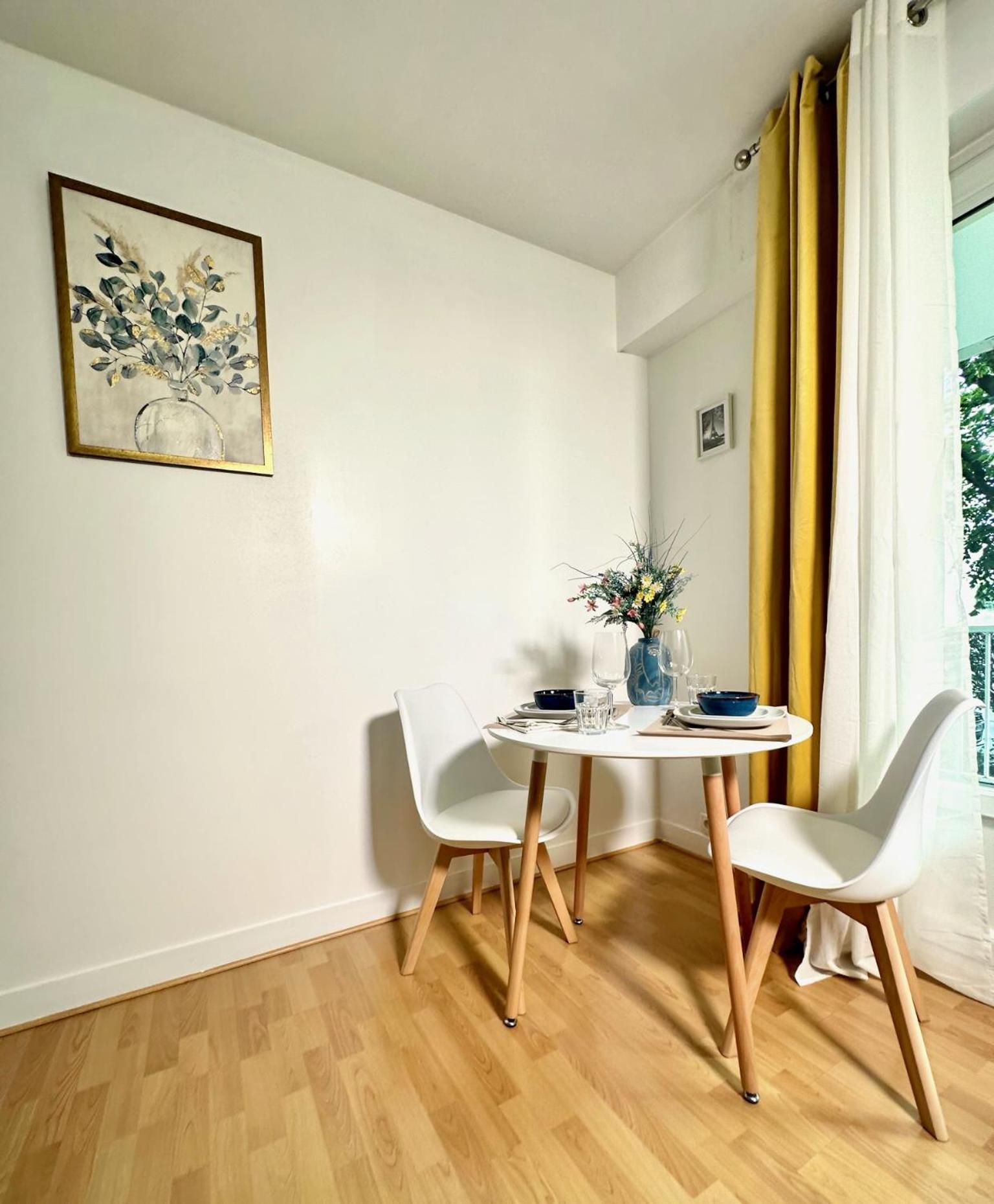 Ferienwohnung Le Bleu Soleil - A 2 Min Du Metro - 7 Min De Paris Maisons-Alfort Exterior foto